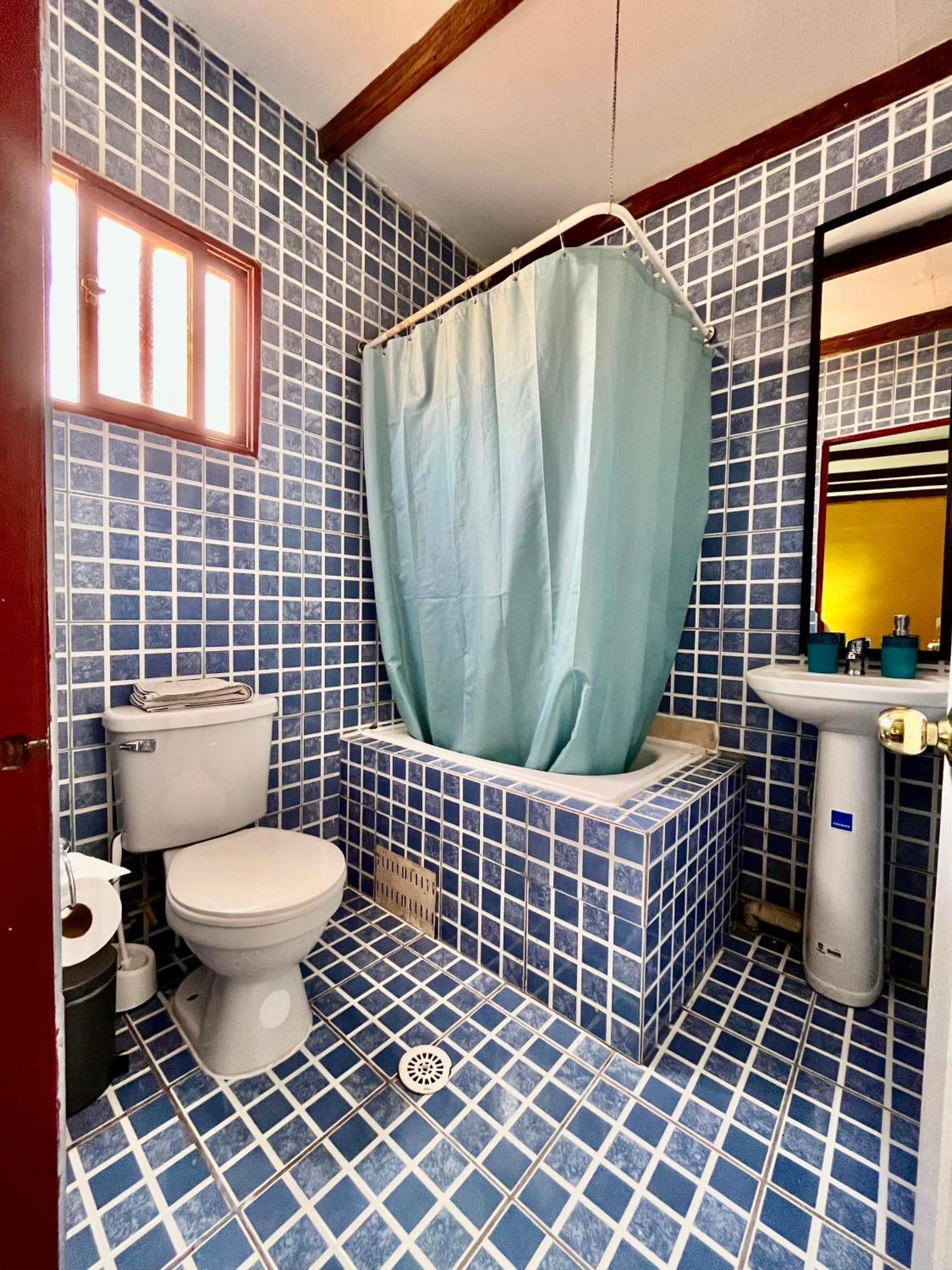 Hostal Qachi Chentura Сан-Педро-де-Атакама Екстер'єр фото